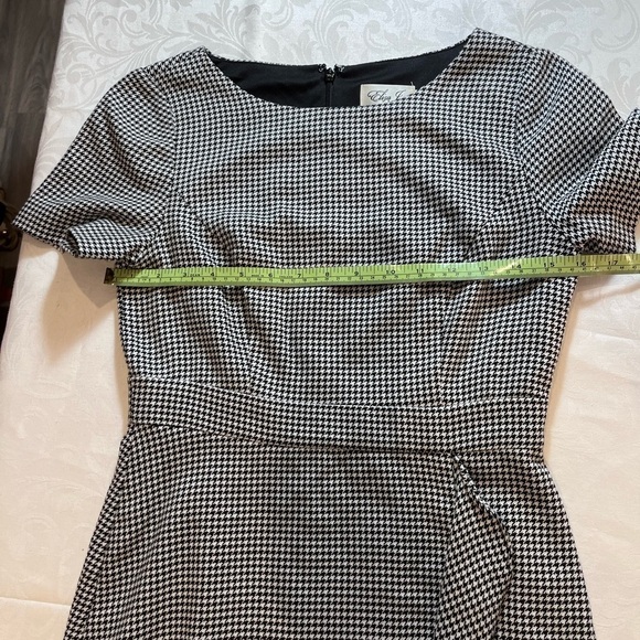 Eliza J Houndstooth Midi Dress Zip Back Lined Front Frill Accent Size 2 - Picture 7 of 9